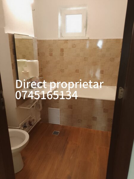 Ramnicu Valcea Central, langa Piata centrala