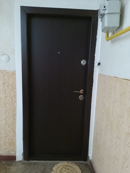 Ramnicu Valcea Central, langa Piata centrala