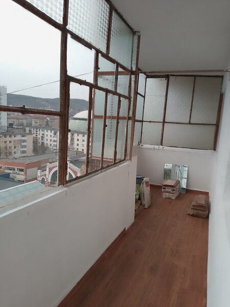 Ramnicu Valcea Central, langa Piata centrala