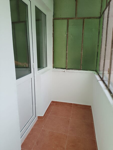 Ramnicu Valcea Central, langa Piata centrala